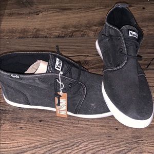 Keds mid top sneakers ❤️